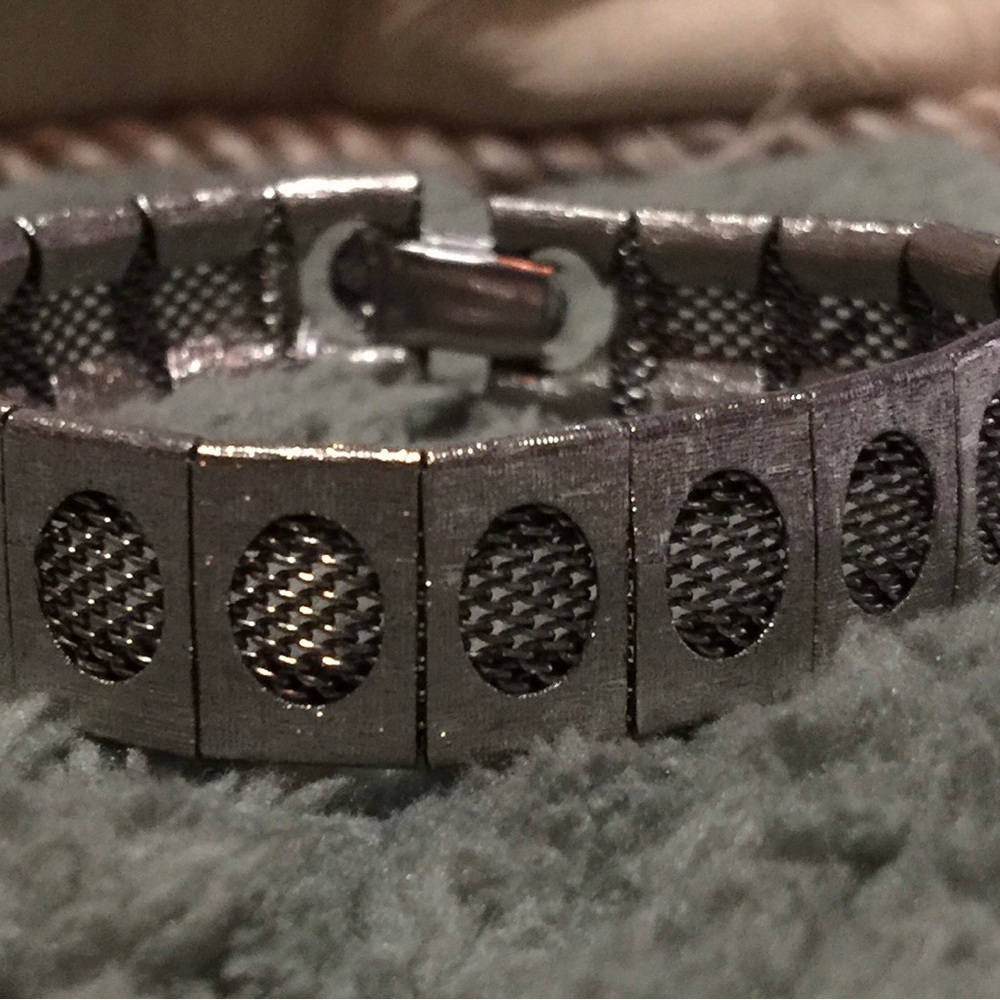 Vintage Silver-Tone Oval Mesh Link Bracelet